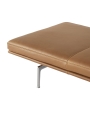 Outline-daybed-refine-leather-cognac-aluminum-detail-Muuto-5000x6667.jpg
